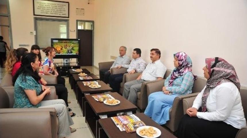 T&uuml;t&uuml;nc&uuml;&rsquo;den Halkla İlişkiler Personeline Ziyaret