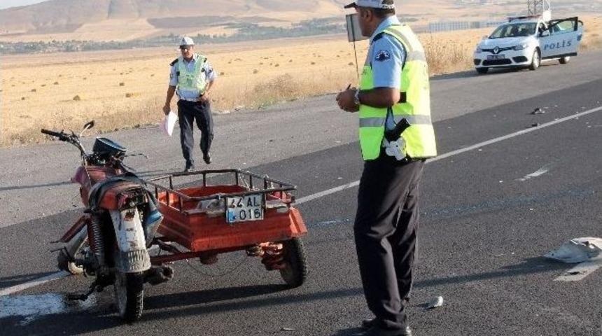 Elazığ&rsquo;da Trafik Kazası: 2 Ağır Yaralı
