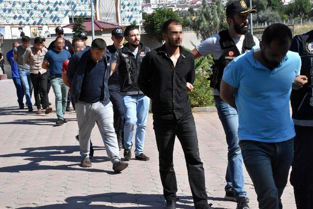 Sivas'ta uyuşturucu operasyonunda 10 gözaltı