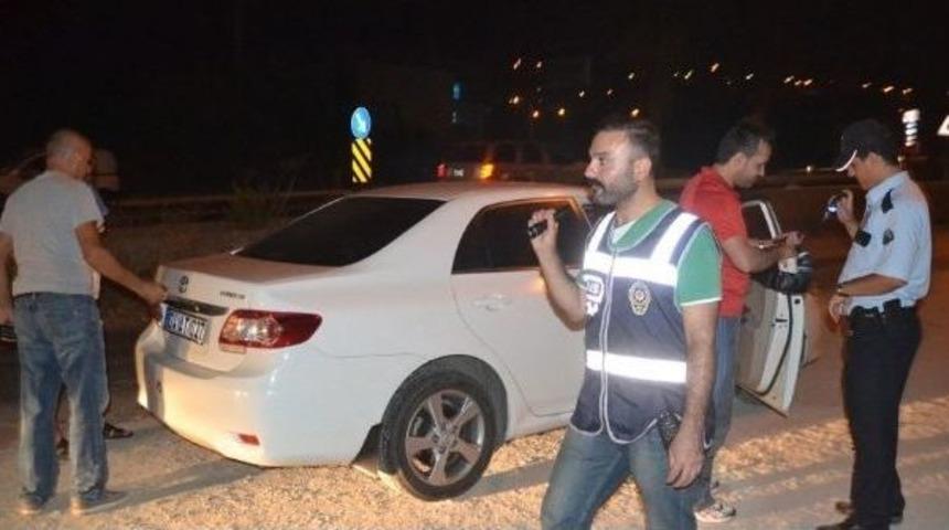 Kuşadası&rsquo;nda &Ccedil;eşitli Su&ccedil;lardan Aranan 8 Kişi Yakalandı