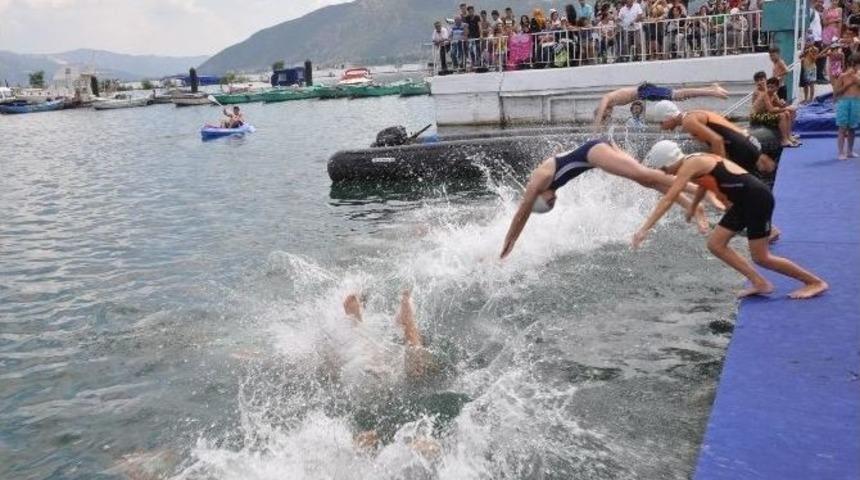 Eğirdir&rsquo;de Y&uuml;zme Şenliği