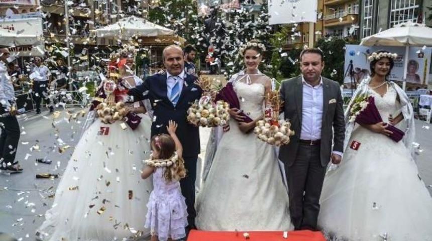 Makedonyalı Gen&ccedil; Kız 'sarımsak G&uuml;zeli' Oldu