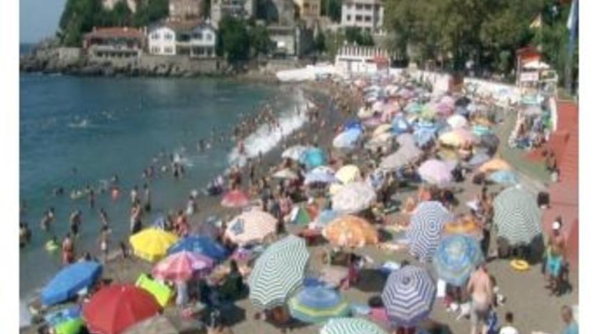 Zonguldak&rsquo;ta Sahiller Doldu, Taştı