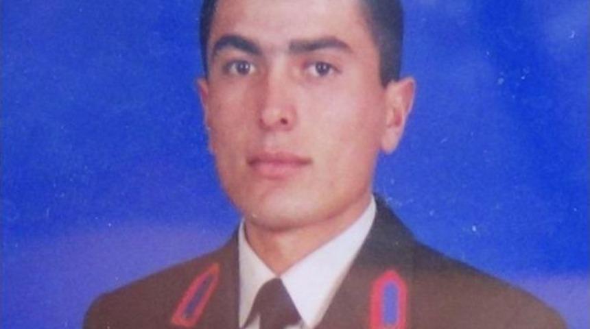 Kırıkkaleli Şehit Astsubay &Ouml;zt&uuml;rk&rsquo;&uuml;n Baba Evine Ateş D&uuml;şt&uuml;