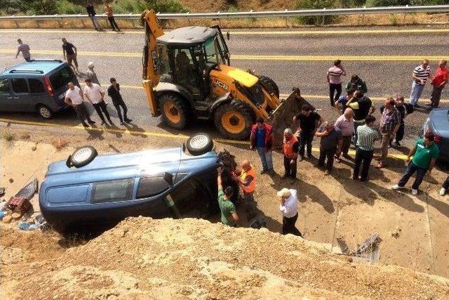 Gümüşhane’de Trafik Kazası: 1 Ölü, 2 Yaralı