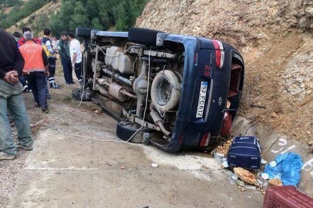 Gümüşhane’de Trafik Kazası: 1 Ölü, 2 Yaralı