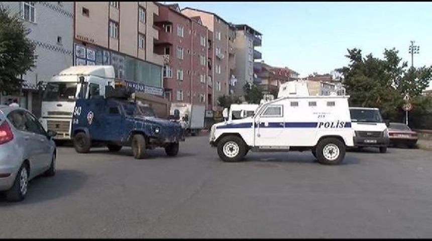 Sultangazi'de Ş&uuml;pheli Ara&ccedil; Alarmı