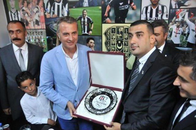 Beşiktaş Başkanı Fikret Orman Dernek A&ccedil;tı 1