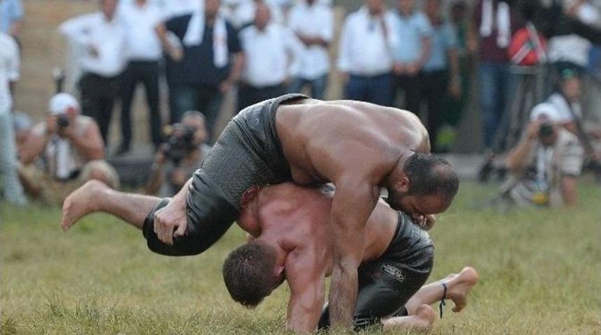 Kurtdere Er Meydanı&rsquo;nda Başpehlivan Orhan Okulu Oldu