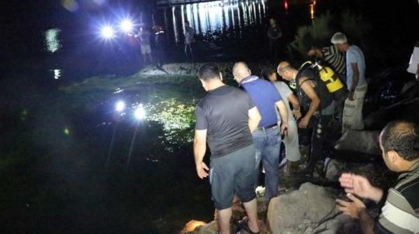 Baraj G&ouml;letinde Boğuldu, Yakınları Seminerdeki Dalgı&ccedil;lara Tepki G&ouml;sterdi