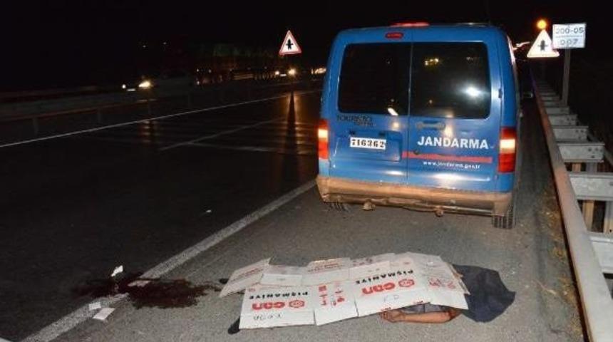 Otomobilin &Ccedil;arptığı Yaya &Ouml;ld&uuml;