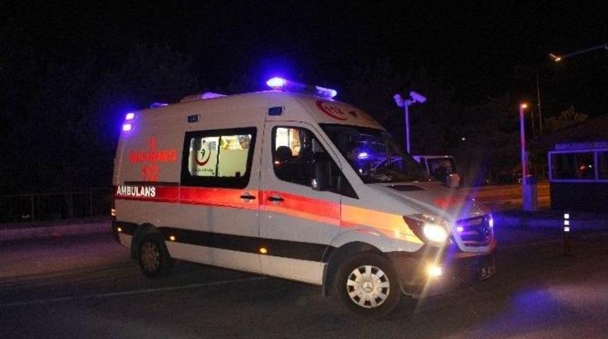 Hgs&rsquo;den Ka&ccedil;ak Ge&ccedil;iş Yapmaya &Ccedil;alışan 4 Kişi G&uuml;venlik&ccedil;ileri Darp Etti