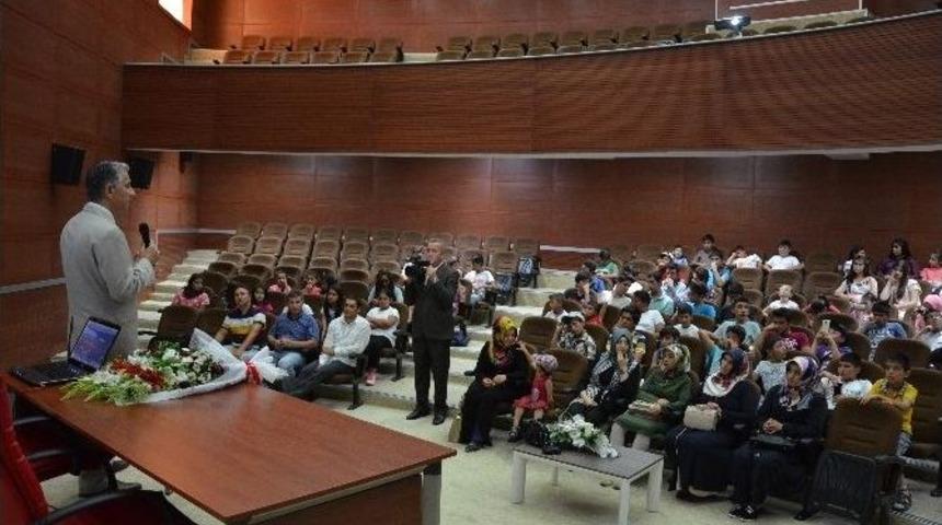 Valilik Şarkışlalı &Ouml;ğrencileri Ağırladı