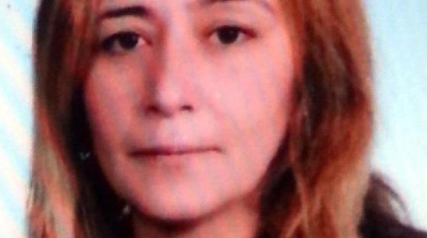 Bunalıma Giren Kadın, &Ccedil;amaşır Ipiyle Kendini Astı