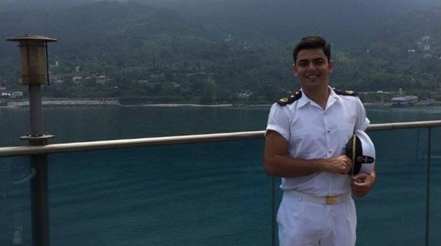 Yolcu Olduğu Geminin Kaptan Adayı