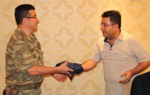 Hakkari İl Jandarma Komutanı na Veda Yemeği 3