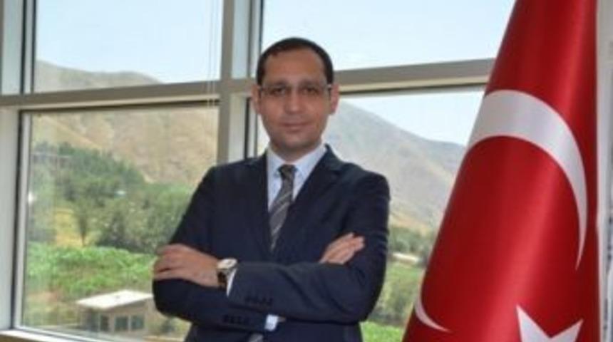 Bah&ccedil;esaray Kaymakamı Serhat Karabektaş G&ouml;revine Başladı