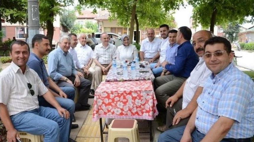 Ak Parti Heyeti Boş Durmuyor