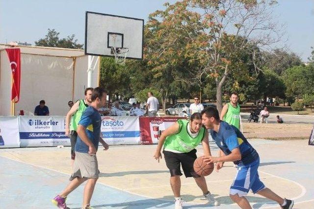 Tekirdağ’da Sokak Basketbolu Heyecanı