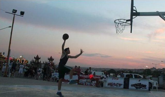 Tekirdağ’da Sokak Basketbolu Heyecanı