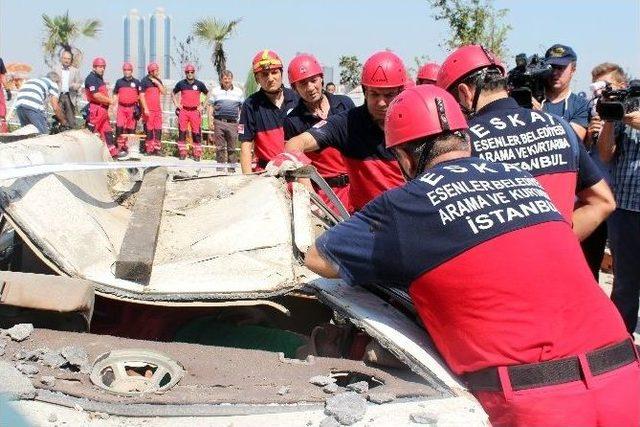 Esenlerde Nefes Kesen Deprem Ve Arama Kurtarma Tatbikatı