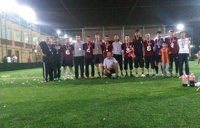 Bozüyük Yeni Üreğil Köyü 1.’inci Halısaha Futbol Turnuvası Yapıldı