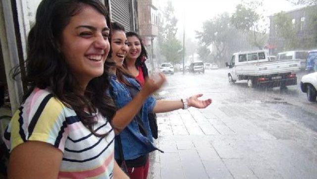 Kars&rsquo;Ta Yağmur Sevinci 3