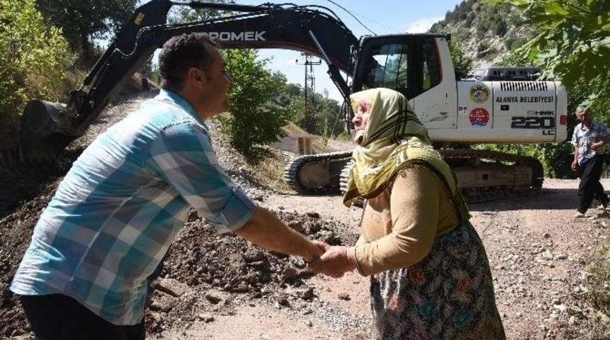 Başkan Y&uuml;cel, Karapınar&rsquo;da &Ccedil;alışmaları Denetledi