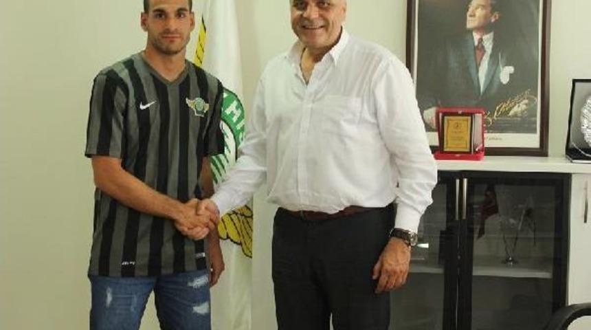 Akhisar Belediyespor'a Mervan'dan Imza