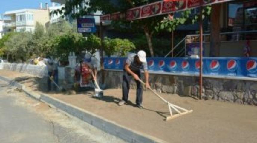 Ayvalık Belediyesi Hizmete Doymuyor