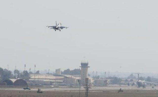 İncirlik'te Rutin Uçuşlar Devam Ediyor