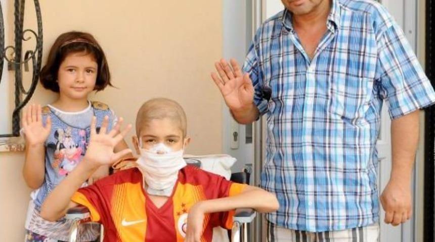 Umut'tan, L&ouml;semi Tedavisinde Destek Verenlere Selam