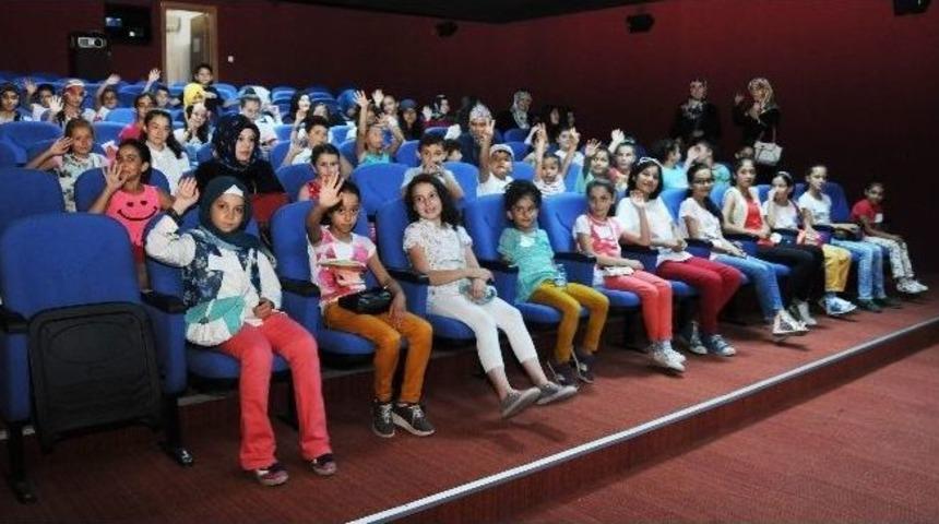 Altındağ Ve Ke&ccedil;i&ouml;renli &Ccedil;ocuklar Sinema Tebess&uuml;m&rsquo;de Buluştu