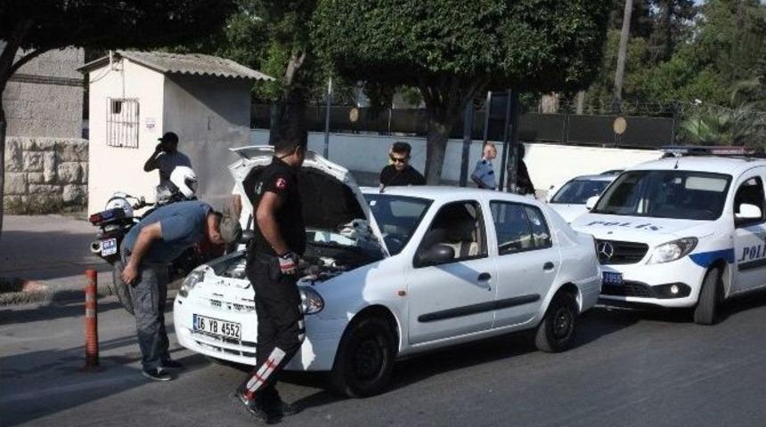 Adana Adliyesi &Ouml;n&uuml;nde Ş&uuml;pheli Ara&ccedil; Paniği