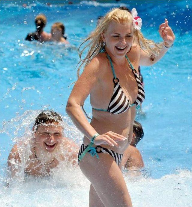 Rus Turist Sayısında 6 Aylık Kayıp: 470 Bin 1