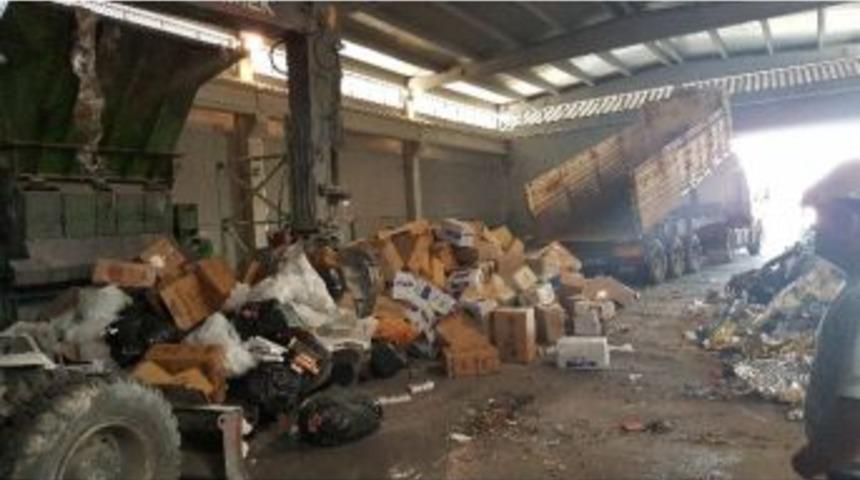 İzmir&rsquo;de 2 Milyon 725 Bin Tl&rsquo;lik Ka&ccedil;ak Sigara İmha Edildi