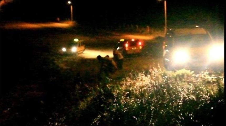 Taksiler Sabaha Kadar M&uuml;lteci Taşıyor