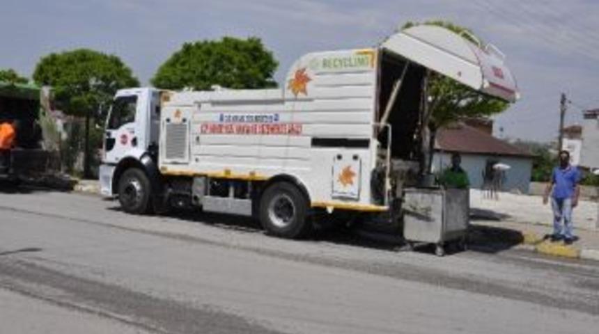 Dezenfekte Aracı Sokakları Yıkıyor