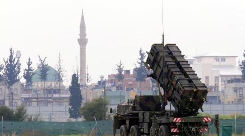 Adana'da Hollandalılar, Patriot Hava Savunma Sistemini İspanyollar'a Devretti