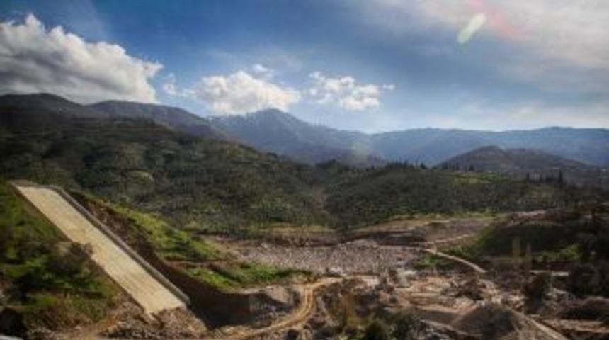 İzmir&rsquo;de 10 Bin Dekar Zirai Alanı Suya Kavuşturacak Proje İmzalandı