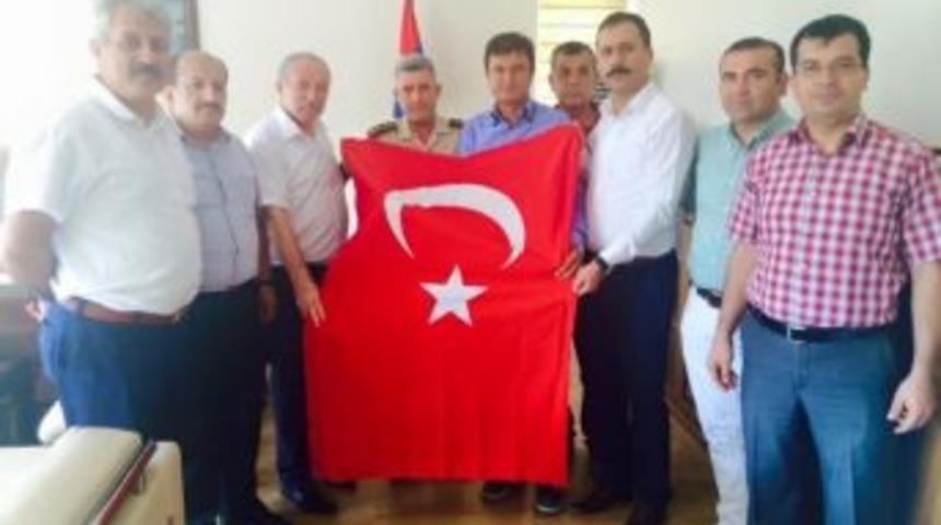 T&uuml;rkiye Kamu-sen&rsquo;den İl Jandarma Komutanına Ziyaret