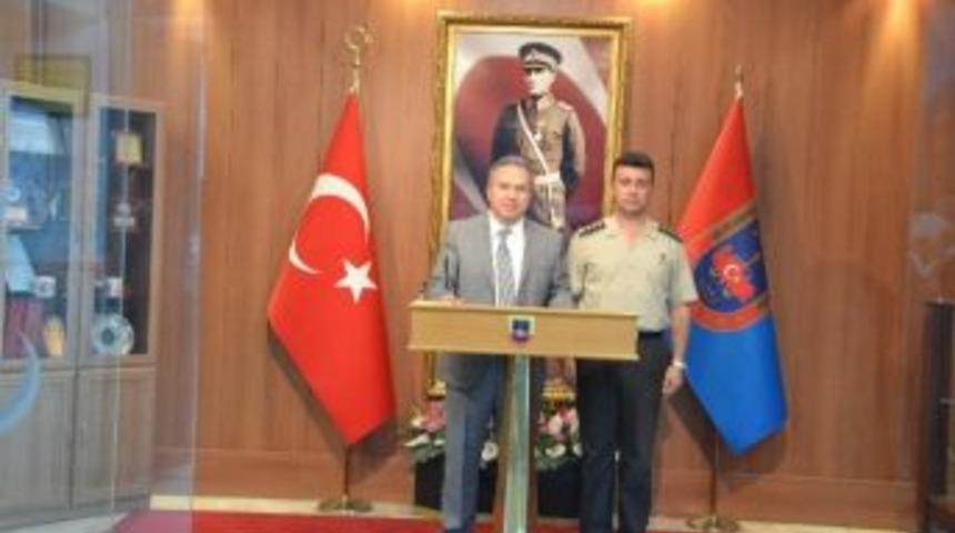 Validen Komutana Hayırlı Olsun Ziyareti