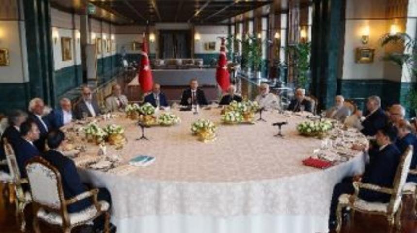 Cumhurbaşkanlığı Sofrası &ldquo;milli Mirasımız Ve Gelecek Tasavvurumuz&rdquo; Teması İle Toplandı