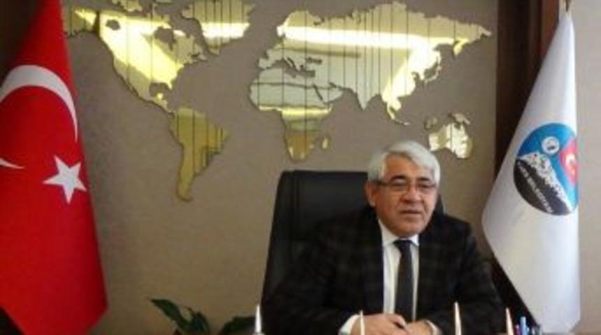 Kars&rsquo;ta Asfalt &Ccedil;alışmaları Devam Ediyor