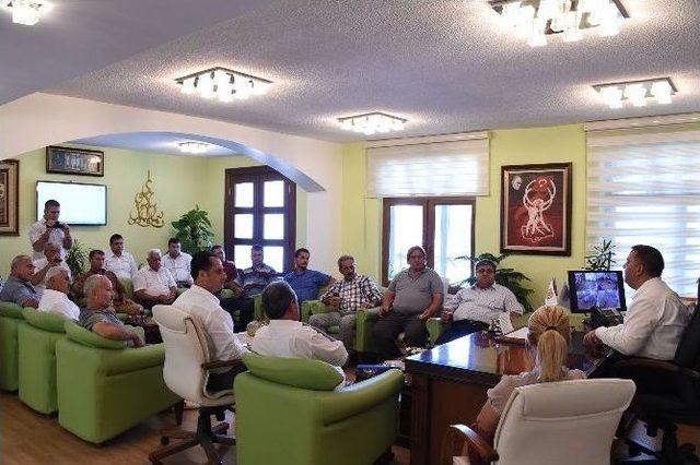 Başkan Can, Olayların Yaşandığı Mahalle Muhtarlarıyla Toplantı Yaptı 1