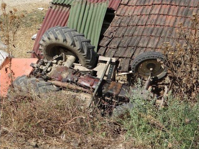 Hacıdurmuşlar K&ouml;y&uuml;nde Trafik Kazası, 1 &Ouml;l&uuml; 1