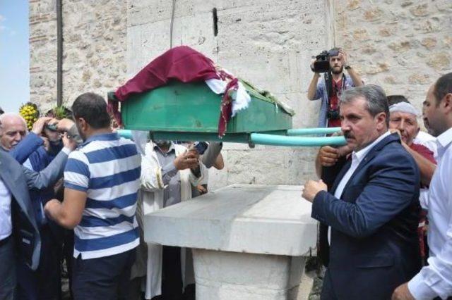 Destici nin Ablası Toprağa Verildi 2