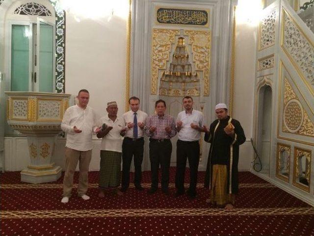 Tayland&rsquo;da Bang Uthit Camii&rsquo;nin Restorasyonu Tamamlandı 1