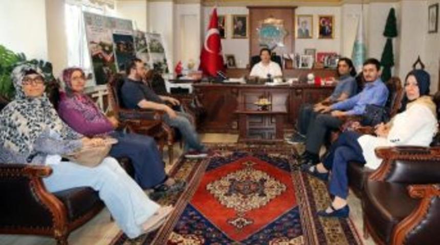 Doktor K&ouml;yl&uuml; Ve Beraberindeki Heyetten Başkan Yazgı&rsquo;ya Ziyaret