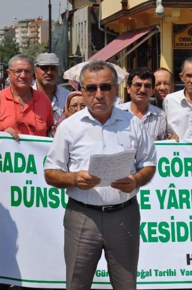 Tiyatral Gösteri İle Görüntü Ve Gürültü Kirliliğini Protesto Ettiler 1